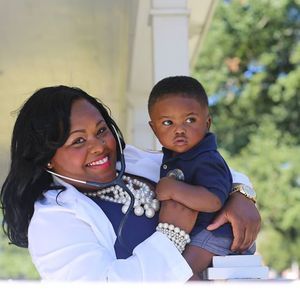 Meet your Posher, Felicity